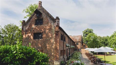 tudor barn restaurant eltham